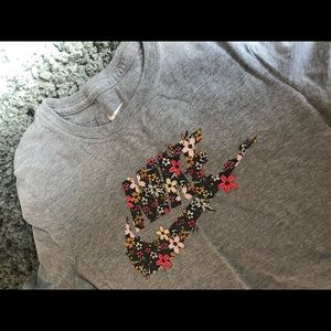 Nike t-shirt